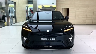 Avatr 11