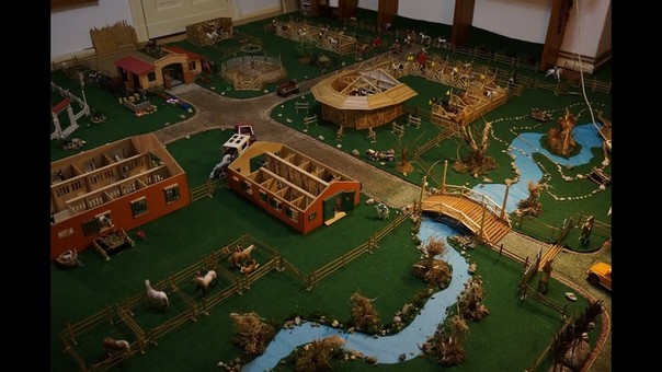 SCHLEICH HORSE FARM 08 2016,