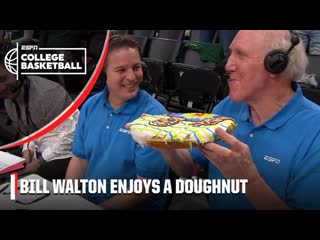 Bill Walton eats a Bill Walton Voodoo Doughnut | ESPN College Basketball
