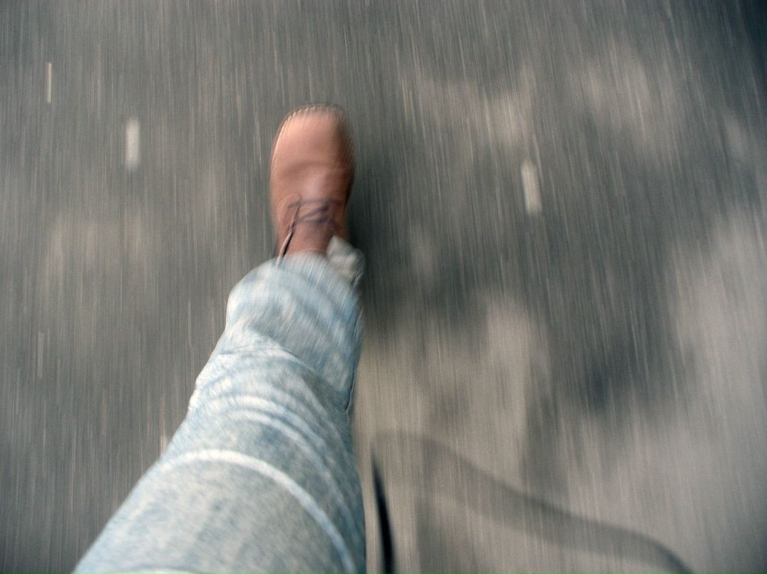 Девушка Сбольшимчемоданом | 