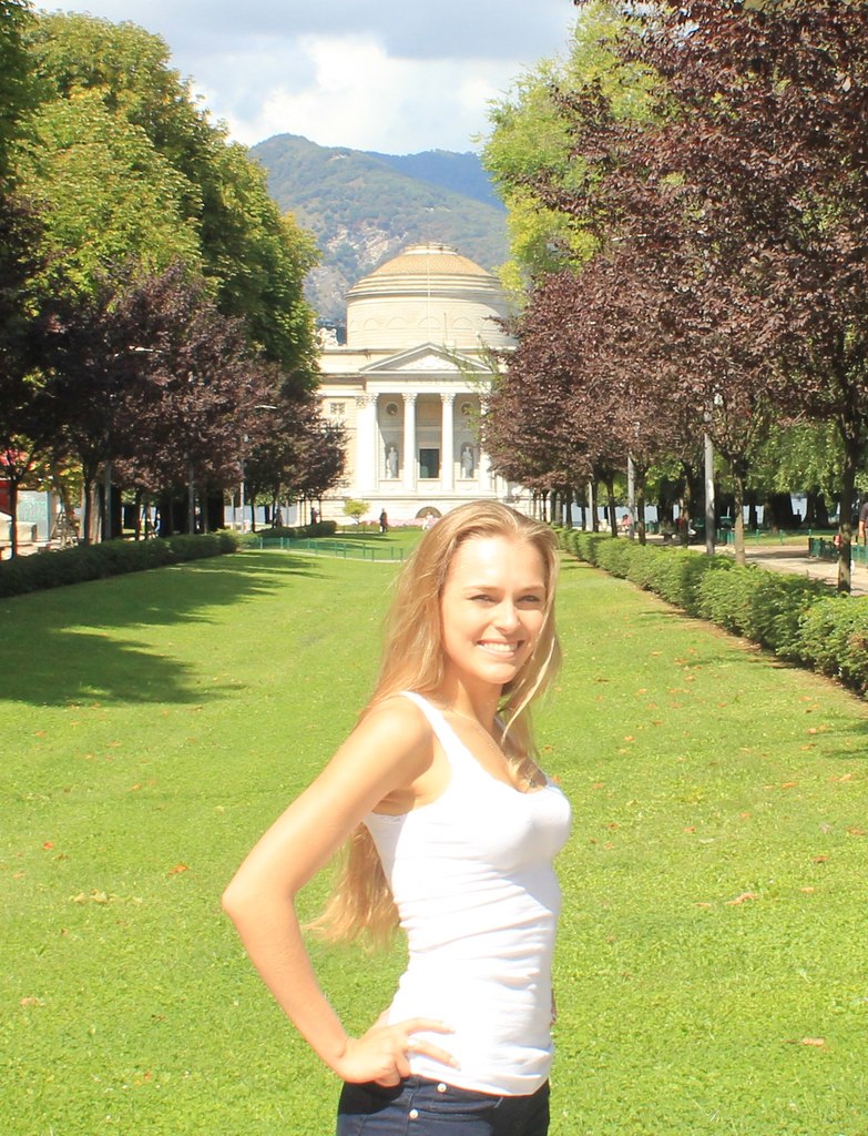 Аксинья Яковенко 黒花神 | Киев