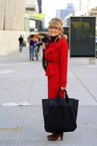 Nana Petrova | Bologna