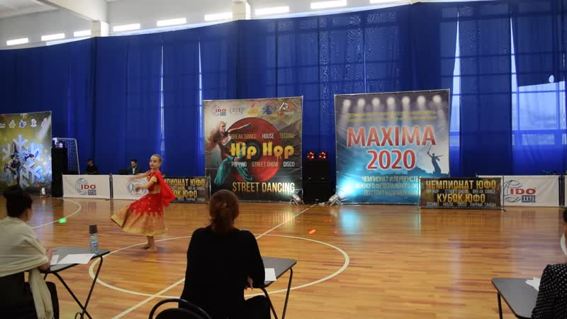 Лебедева Анна, Соло. Дети. Народный танец, MAXIMA