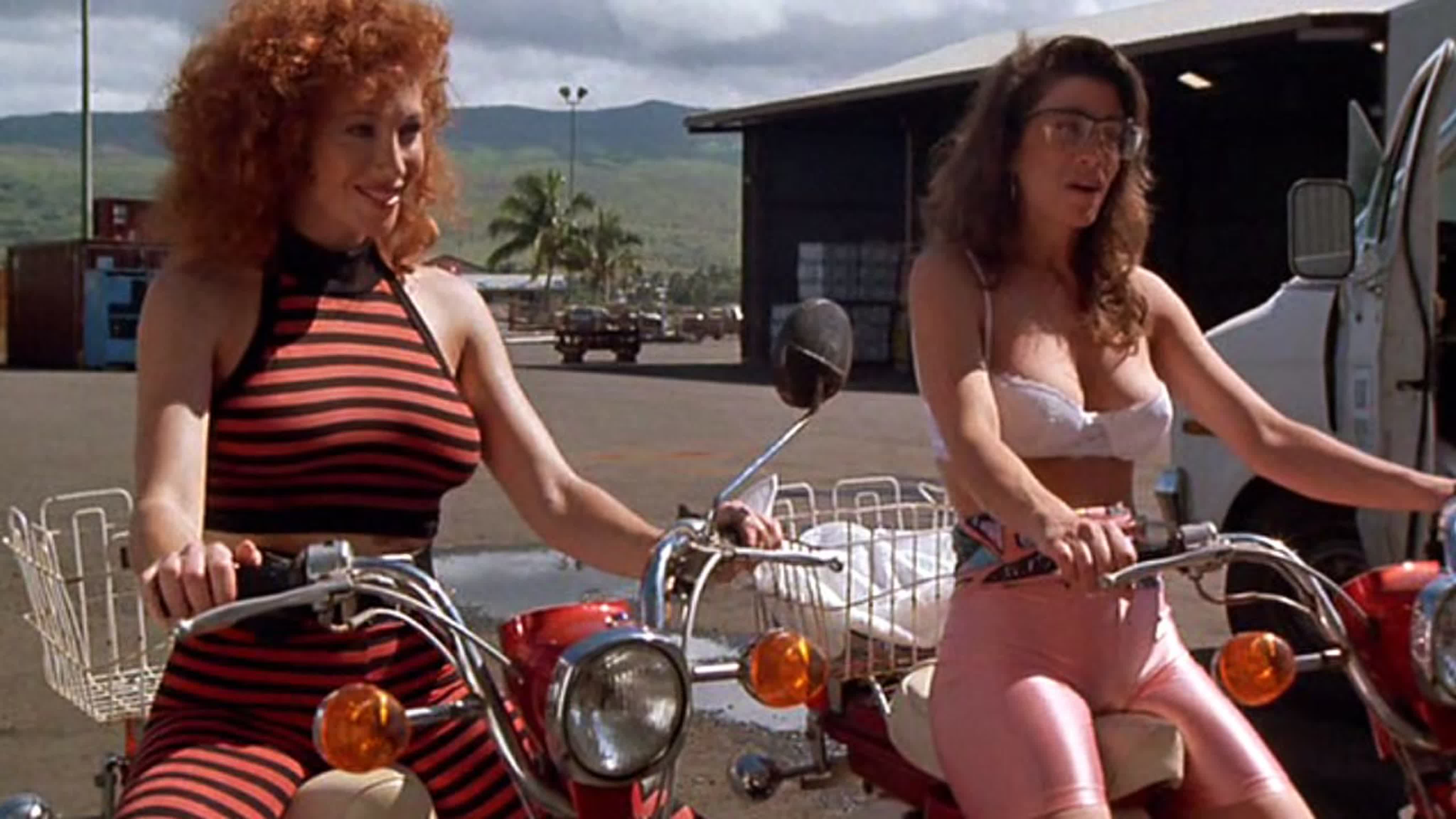 Дикий пляж / Savage. 1080p. Перевод Вартан Дохалов. VHS