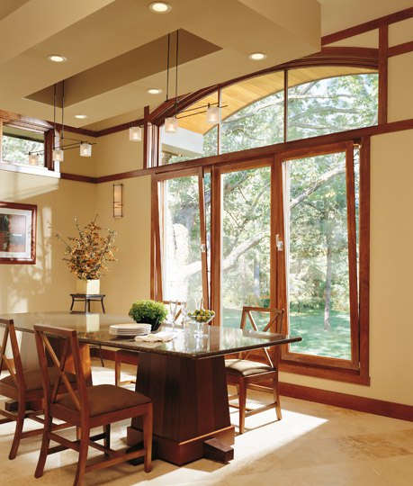 Окна в доме фото. Большие витражные окна в доме. Кухня с витражными окнами. Большие окна в частном доме. Большие окна для загородного дома. Окна в доме фото. Большие витражные окна в доме. Кухня с витражными окнами. Большие окна в частном доме. Большие окна для загородного дома.