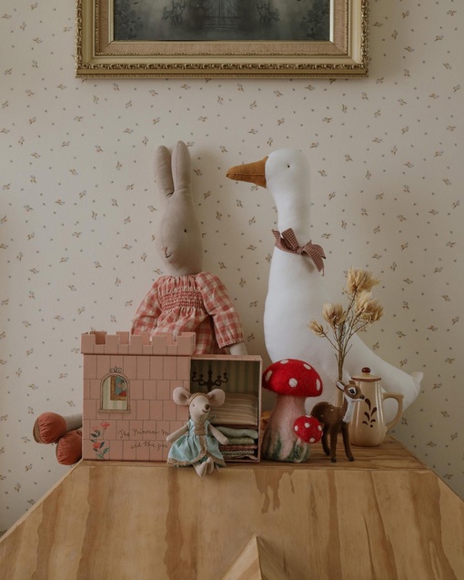 До чего же всё-таки здорово смотрятся деревянные детали в интерьере детской комнаты.