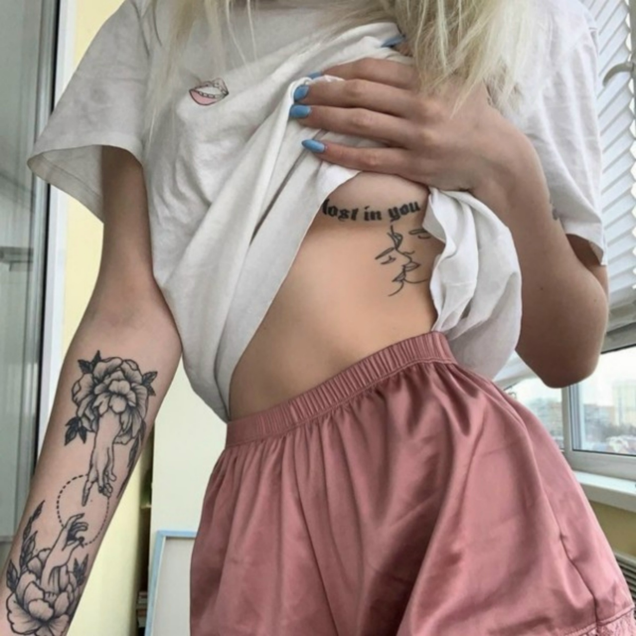 Тату сохры девушки