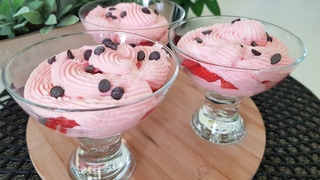 Nachtisch in einer Minute! Alle suchen dieses Rezept! Einfach schnell und lecker!