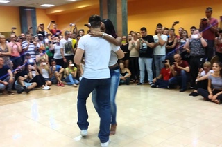 Isabelle and Felicien Kizomba. Fluid Moves Demo at Bachaturo Warsaw 2015