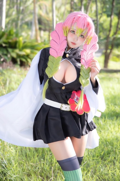 Mitsuri Kanroji Hot